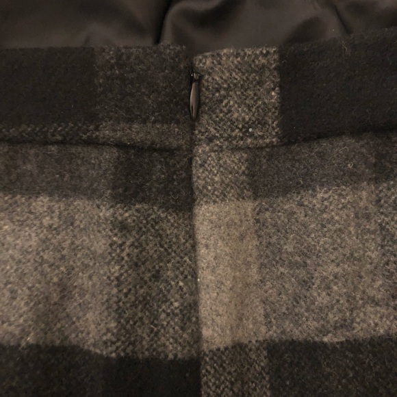 ⬇️ Liz Claiborne business casual plaid skirt - Picture 7 of 7